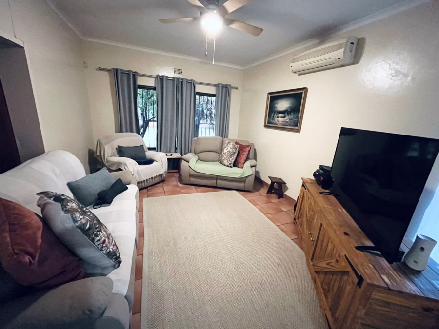 3 Bedroom Property for Sale in Protea Park North West